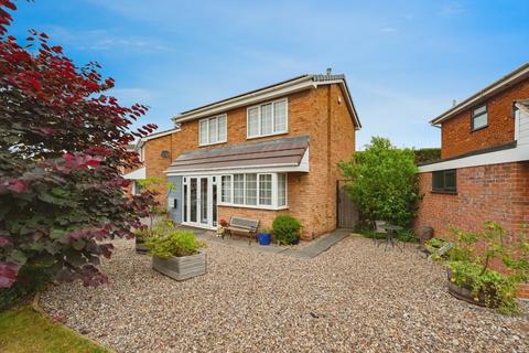 3 bedroom detached house for sale, Newstead, Tamworth, Staffordshire, B79