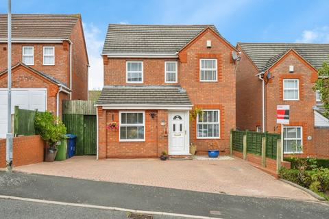 4 bedroom detached house for sale, Shetland Avenue, Wilnecote, Tamworth, Staffordshire, B77