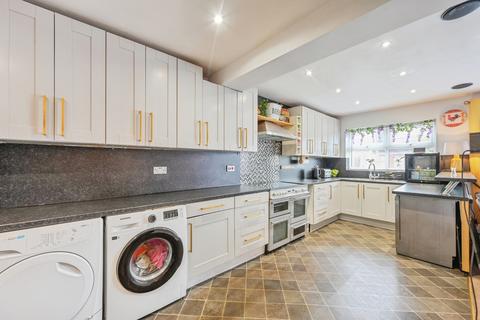 4 bedroom detached house for sale, Shetland Avenue, Wilnecote, Tamworth, Staffordshire, B77
