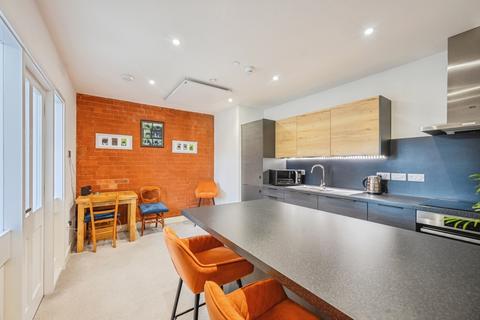 undefined, Tolson Court, Fazeley, Tamworth, Staffordshire, B78