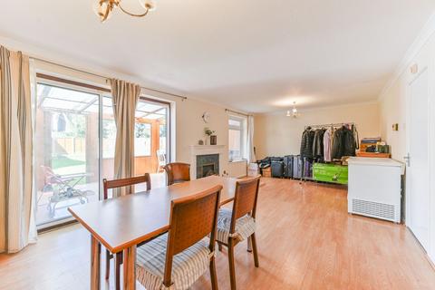 Kingswood Close, New Malden, KT3