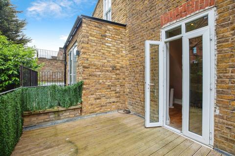 Pennard Road, Shepherd's Bush, London, W12