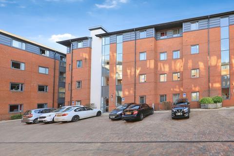 Flat - Broad Gauge Way, Wolverhampton, West Midlands, WV10