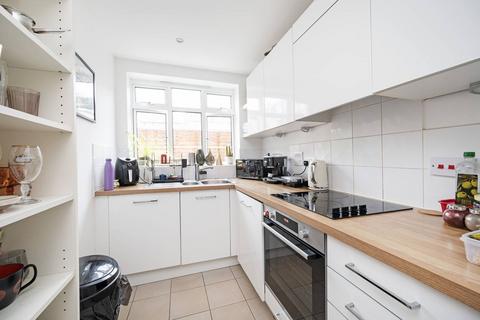 2 bedroom flat for sale, Osier Court, Osier Street, Stepney, London, E1