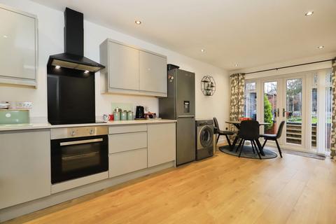 undefined, Green Lanes, Bilston, West Midlands, WV14