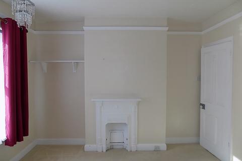 3 bedroom terraced house to rent, North Street, March