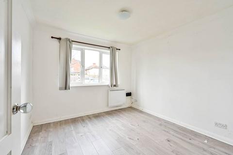 undefined, Belvedere Close, Stoughton, Guildford, GU2