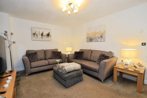 undefined, Columbia Crescent, WOLVERHAMPTON, West Midlands, WV10
