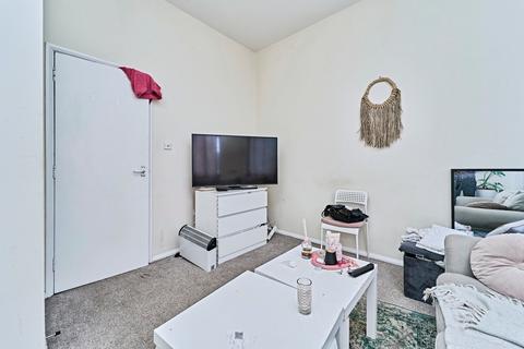1 bedroom flat for sale, Butts Road, Walsall, West Midlands, WS4