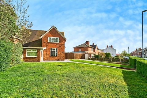 4 bedroom semi-detached house for sale, West Bromwich Road, WALSALL, West Midlands, WS1