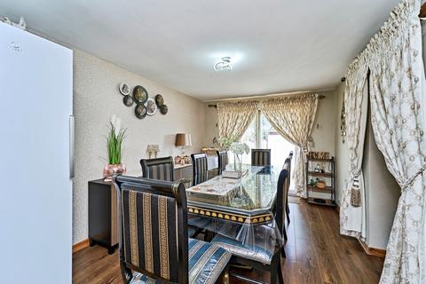 4 bedroom semi-detached house for sale, West Bromwich Road, WALSALL, West Midlands, WS1