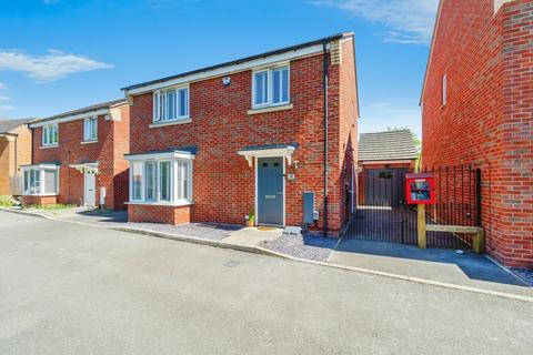 4 bedroom detached house for sale, Griffins Crescent, Walsall, West Midlands, WS4