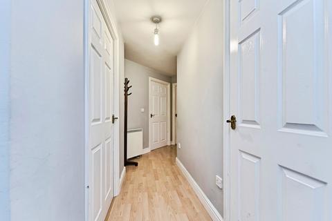 2 bedroom flat for sale, Waterfront Way, Walsall, West Midlands, WS2