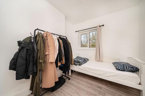 undefined, Fordhook Avenue, London W5
