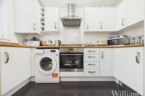 2 bedroom semi-detached house for sale, Chaundler Drive, Aylesbury HP19