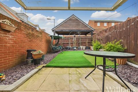 2 bedroom semi-detached house for sale, Chaundler Drive, Aylesbury HP19
