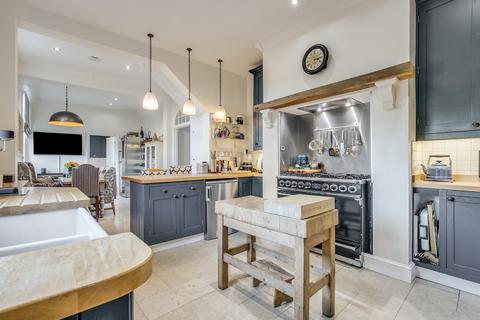 undefined, Cleaver House