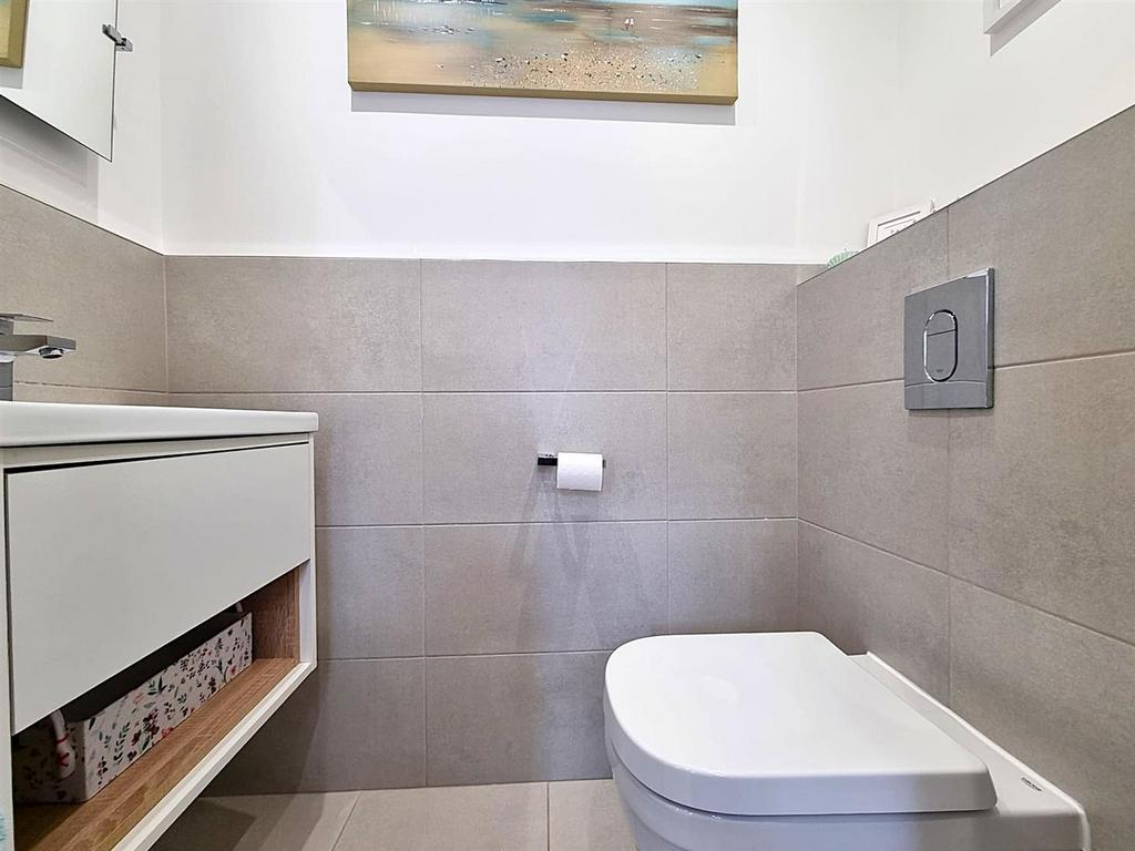 Downstairs Cloakroom