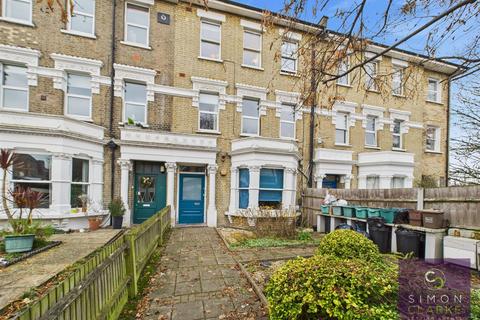 2 bedroom flat to rent, Turle Road, Finsbury Park, N4