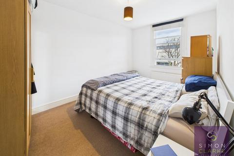 2 bedroom flat to rent, Turle Road, Finsbury Park, N4