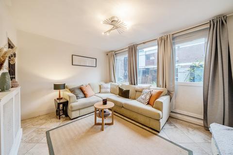 2 bedroom flat for sale, Holcombe House, Landor Road, Clapham, SW9