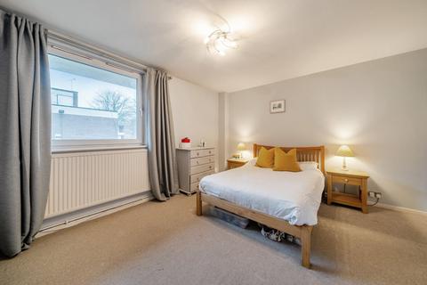 2 bedroom flat for sale, Holcombe House, Landor Road, Clapham, SW9