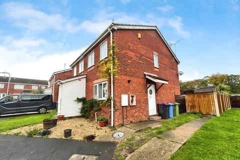 2 bedroom semi-detached house for sale, Laurel Close, Gainsborough