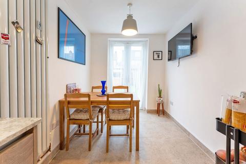 undefined, Bower Street, Bedford, Bedfordshire, MK40 3RB
