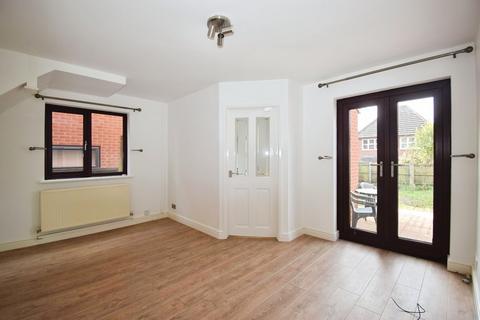 3 bedroom semi-detached house for sale, Walkwood Road, Redditch