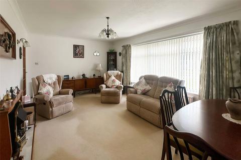 2 bedroom bungalow for sale, Hawke Close, Rustington, Littlehampton, West Sussex