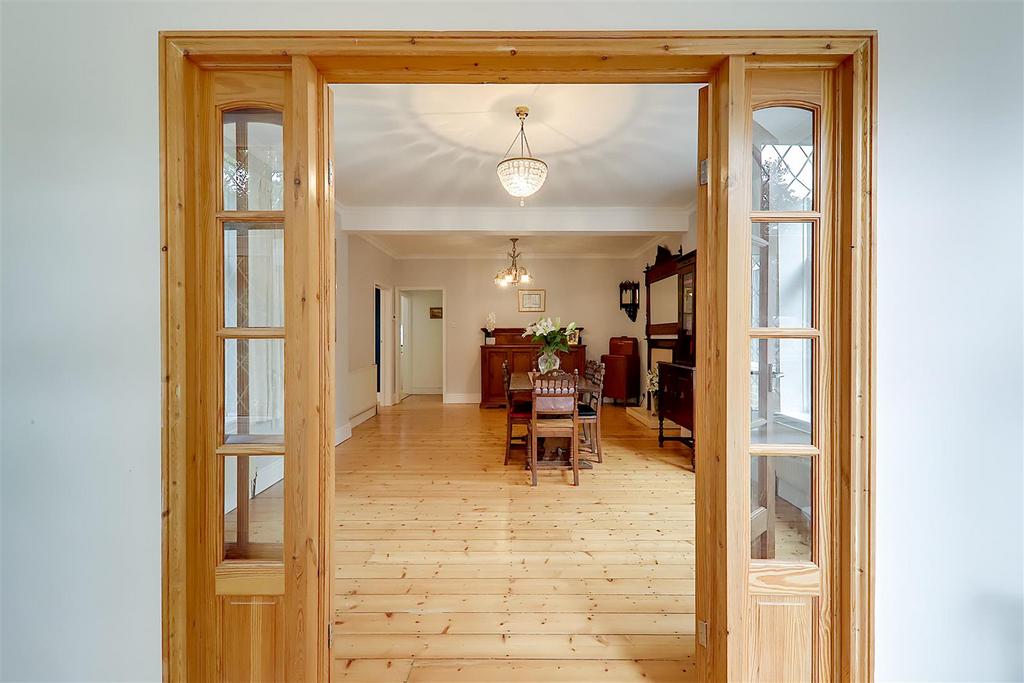 Lounge / Dining Room