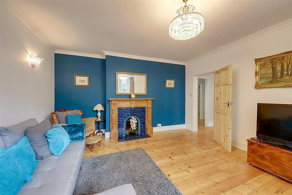 Lounge / Bedroom Four