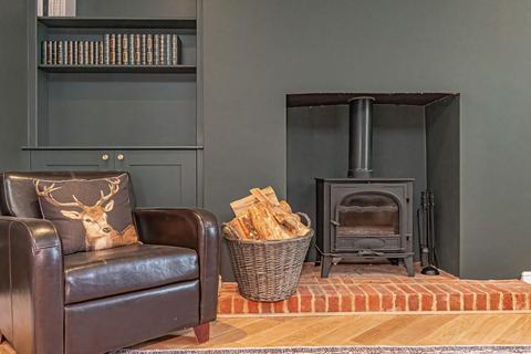 undefined, Glebe Farm, Wing