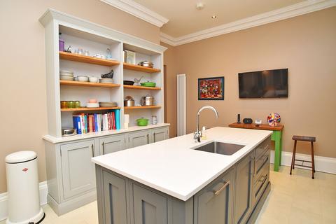 2 bedroom apartment for sale, Victoria Avenue, Harrogate, HG1