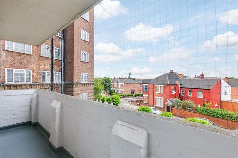 2 bedroom flat to rent, Ashford Court, London NW2