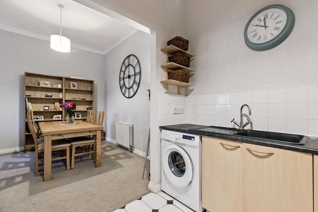 Kitchen/Dining