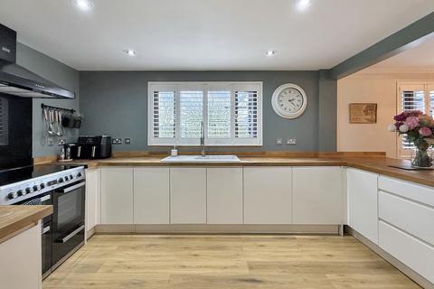 undefined, Southcroft, Chapmanslade