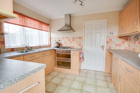 undefined, HEDGE END! POPULAR TOWN LOCATION! NO FORWARD CHAIN!