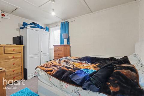 1 bedroom detached bungalow for sale, Fern Way, Clacton-On-Sea