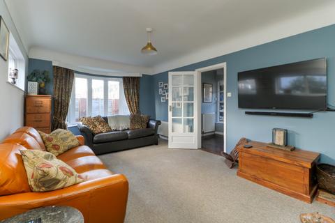 3 bedroom semi-detached house for sale, Elizabeth Gardens, Southsea