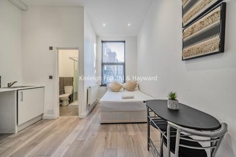 Studio to rent, Beaconsfield Terrace Road, London, W14