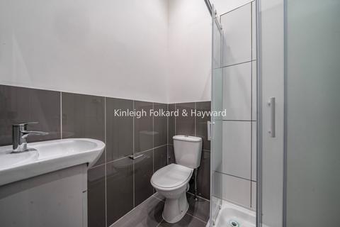 Studio to rent, Beaconsfield Terrace Road, London, W14