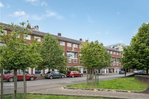 undefined, Cooks Road, London SE17
