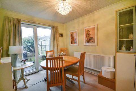 undefined, Vancouver Avenue, Radcliffe-On-Trent, Nottingham