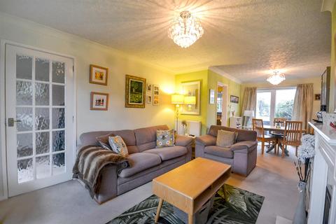 undefined, Vancouver Avenue, Radcliffe-On-Trent, Nottingham