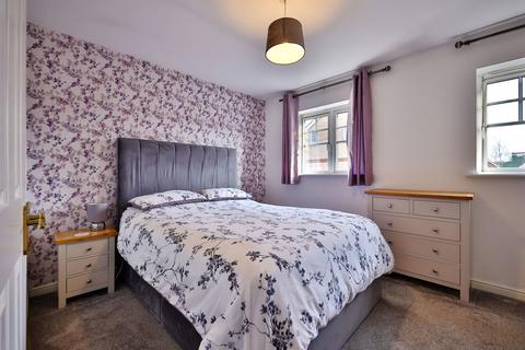 2 bedroom townhouse for sale, Meam Close, York YO10