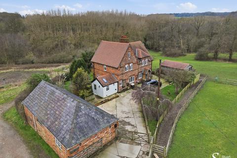 undefined, Lodge Lane, Dutton