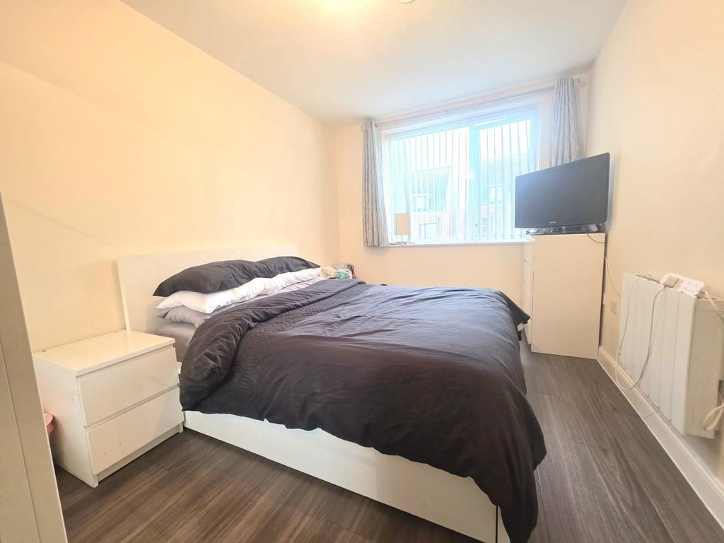 Master Bedroom 3