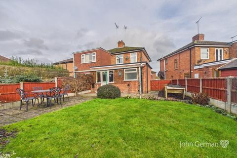 3 bedroom semi-detached house for sale, Horton Avenue, Stretton
