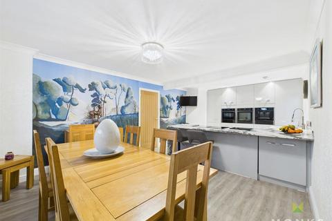 3 bedroom detached bungalow for sale, Pant, Oswestry